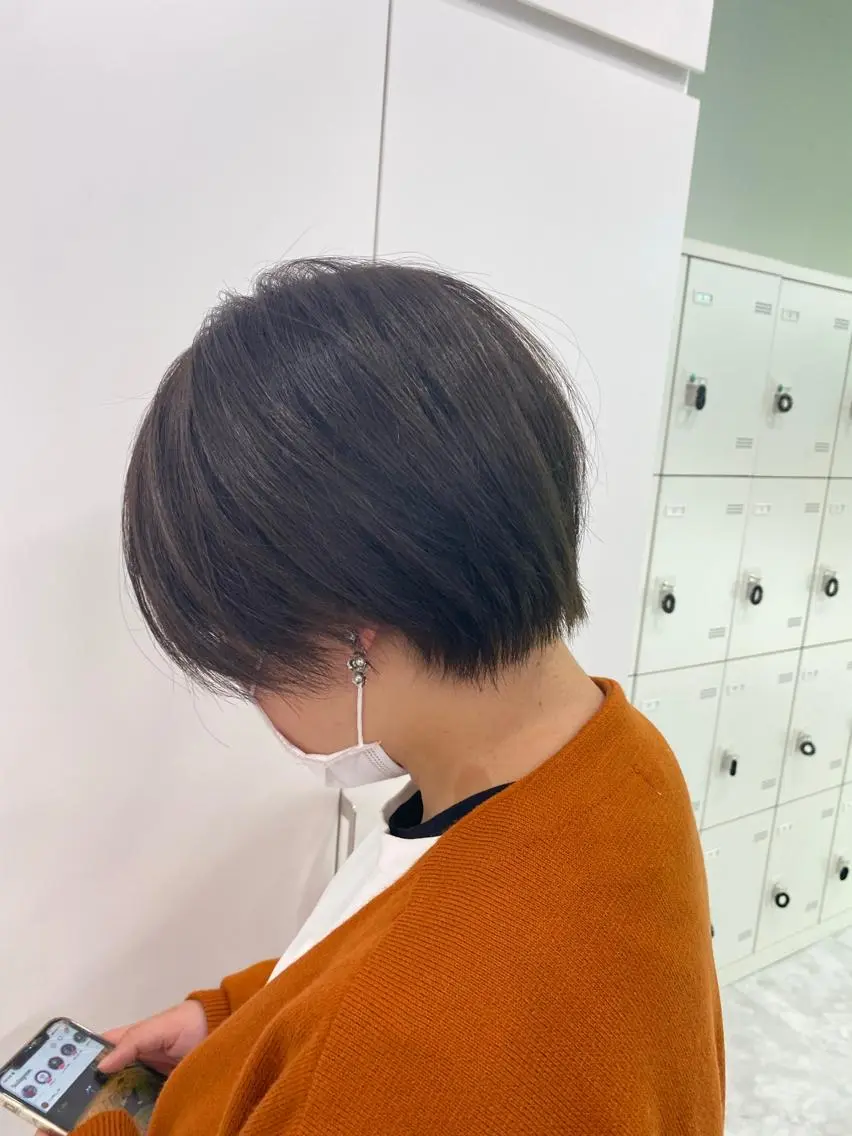 ショート カラー 丸みショート ショートヘア センターパート特化 井上健太のヘアスタイル