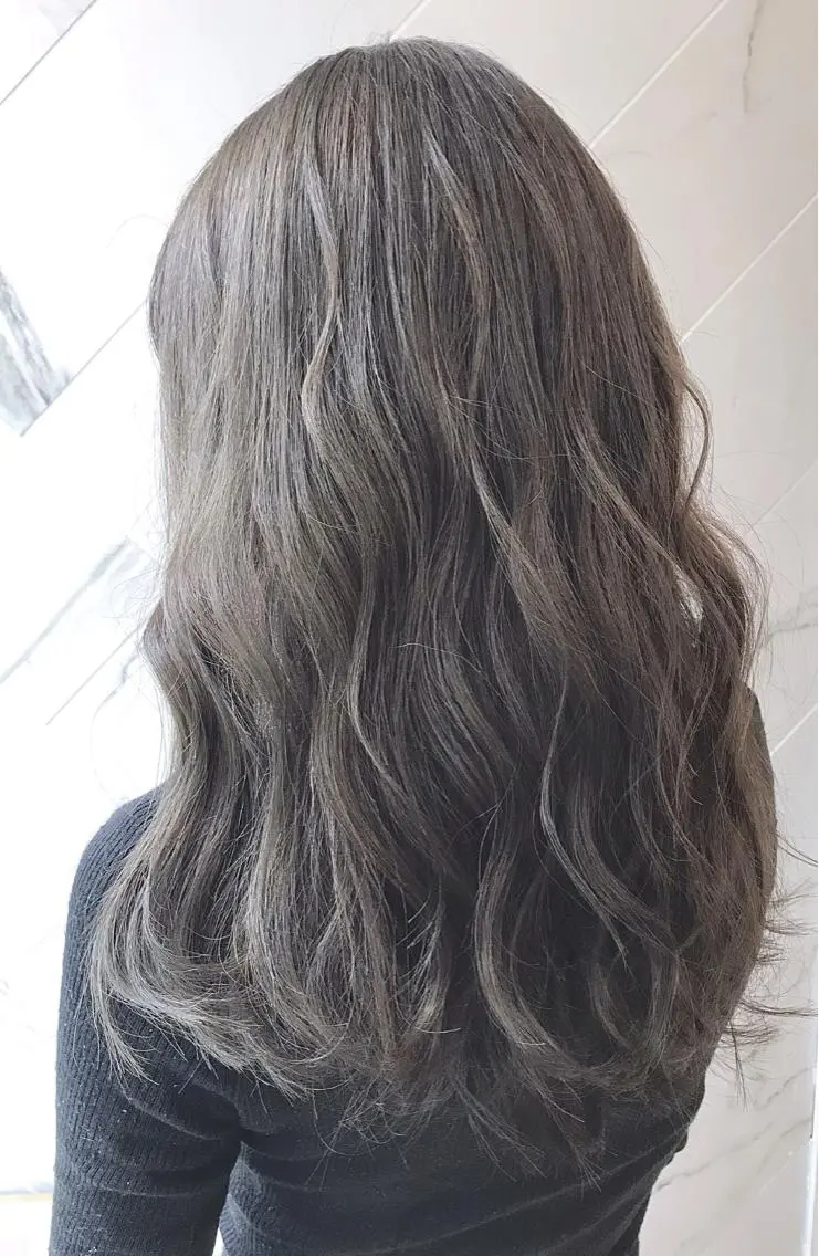 セミロング カラー ブルーカラー ブルーグレー ブルーグレージュ グレージュ イエローカラー 上條 航平のヘアスタイル