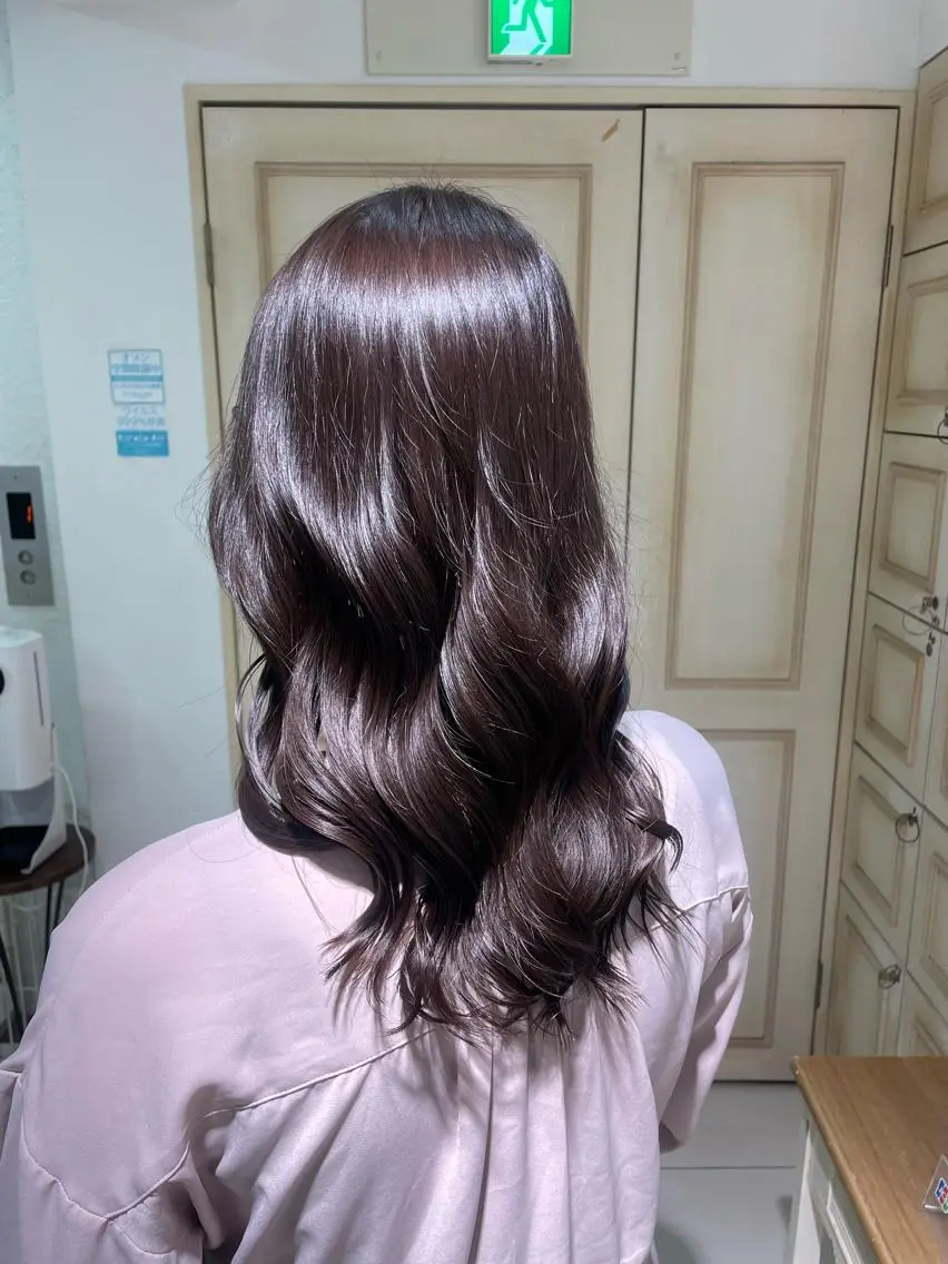 セミロング カラー すずね♡ トータルビューティーのヘアスタイル