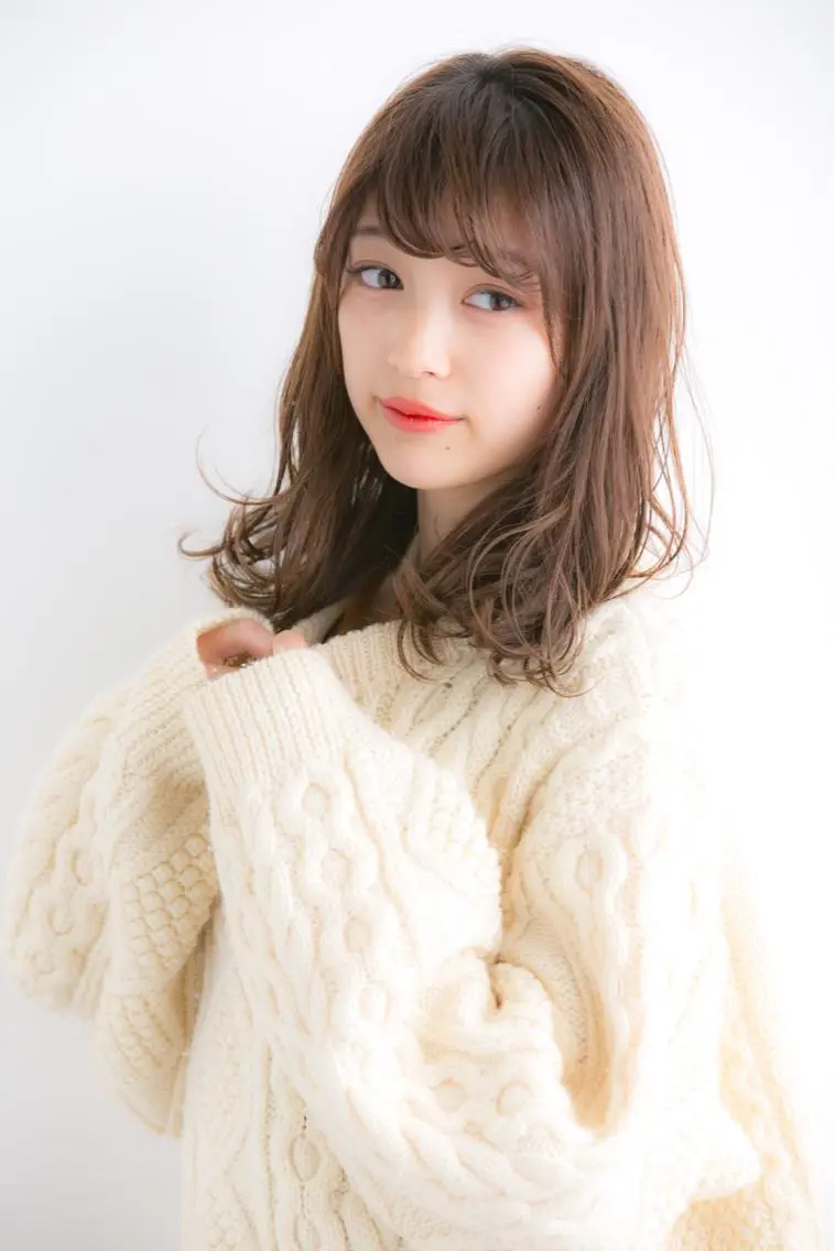 ミディアム カット ヘアカラー トリートメント コテ巻き風パーマ💛 池袋のヘアスタイル