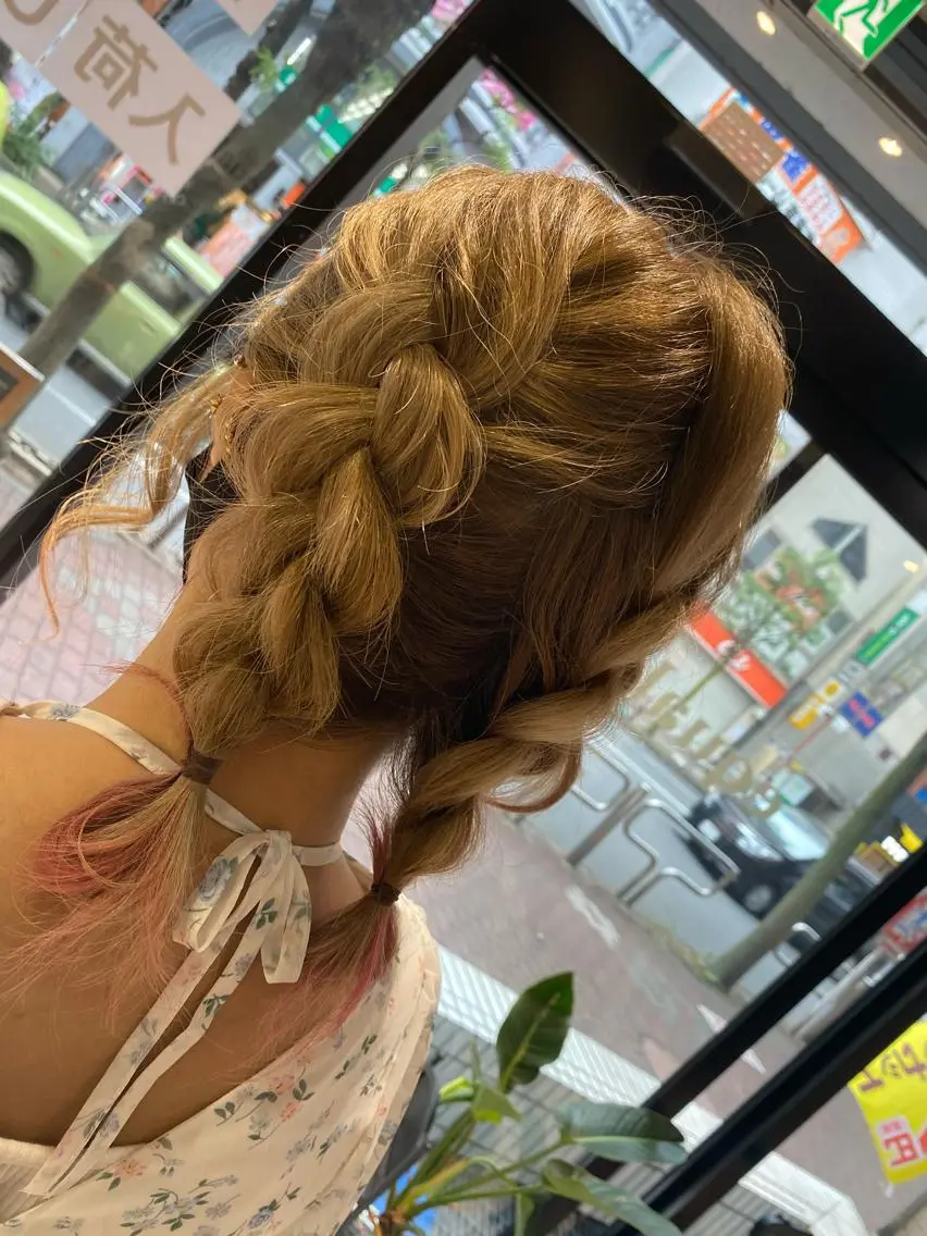 ヘアアレンジ アイリスト 蓑島伶奈の眉毛・アイブロウイメージ