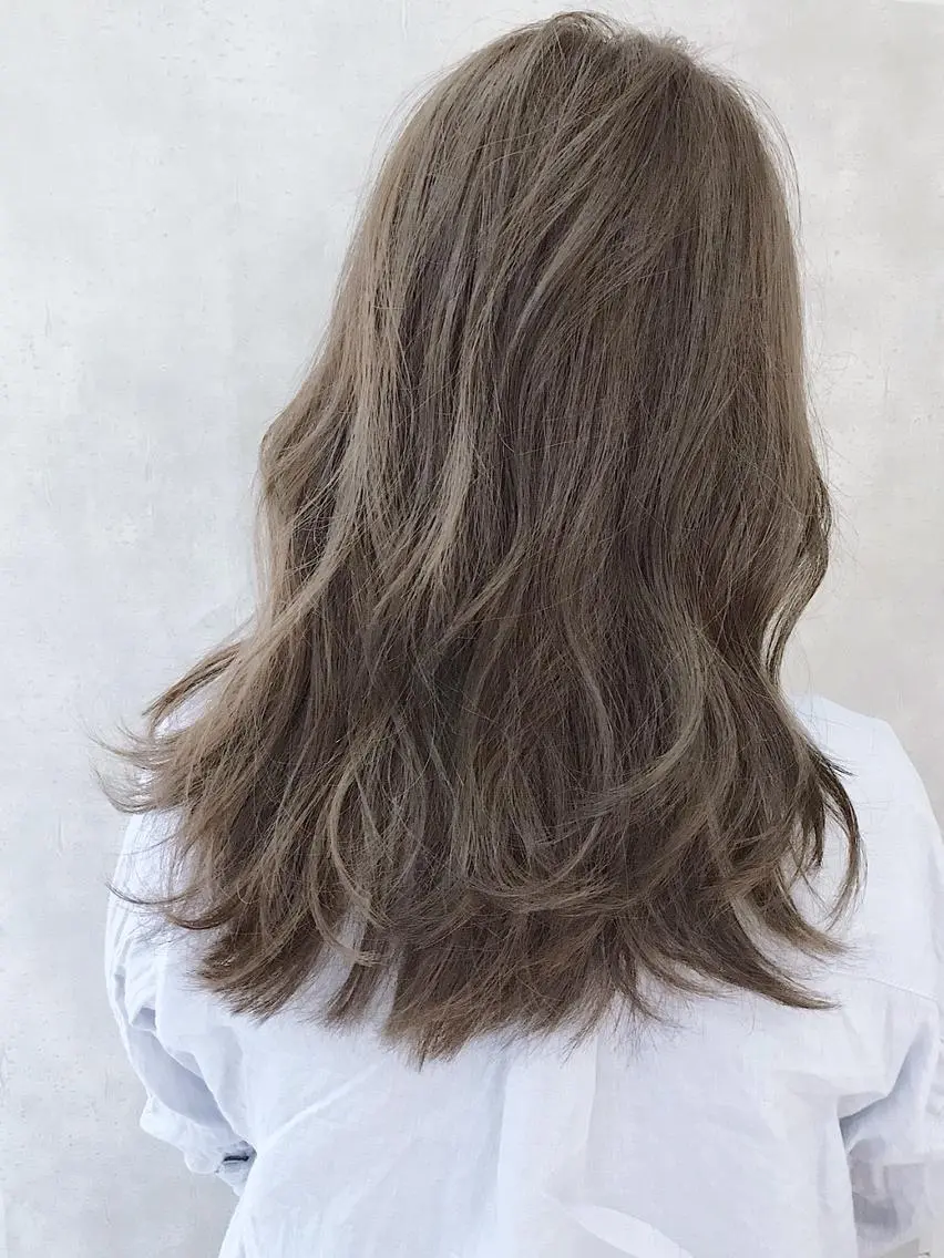 カラー ミディアム アディクシーカラー ブリーチ ケアブリーチ ダブルカラー ハイライトカラー MOU namba ムウナンバのヘアスタイル