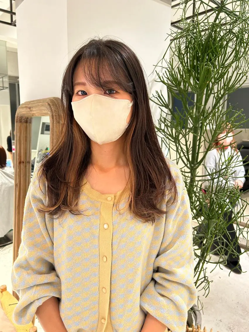 セミロング カラー ヘアカラー 透明感カラー🫧 nanohaのヘアスタイル