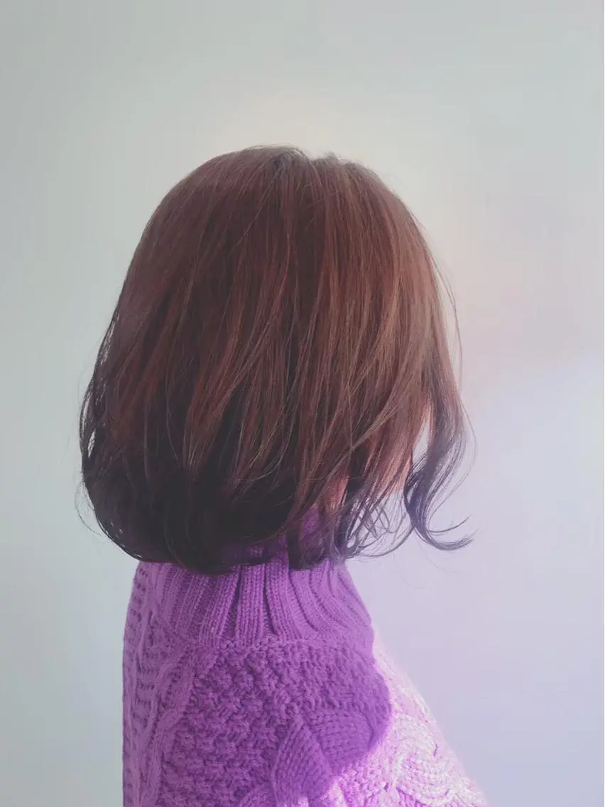 カラー 小川 美香のヘアスタイル