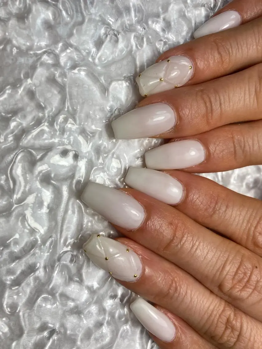 ミディアム ネイル ハンドネイル フットネイル ✴︎ Delightのネイルデザイン
