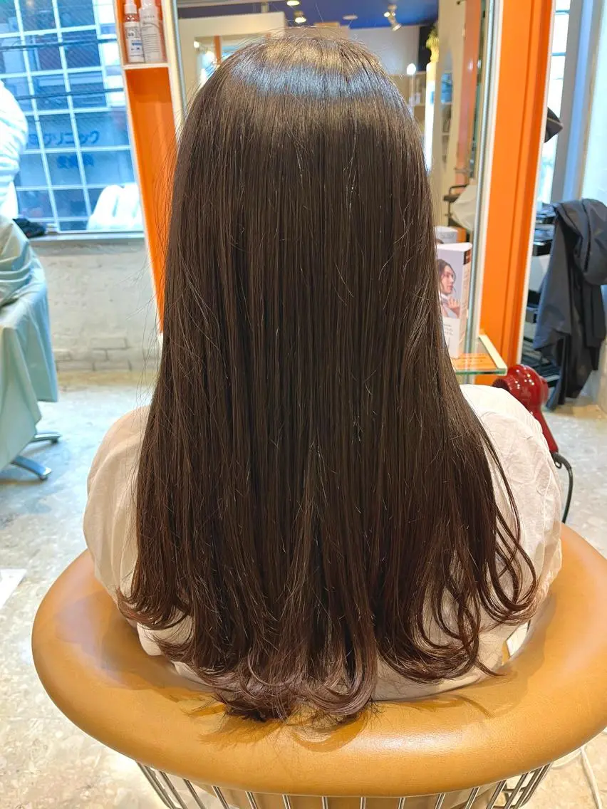 セミロング カット トリートメント うしだ かおるのヘアスタイル