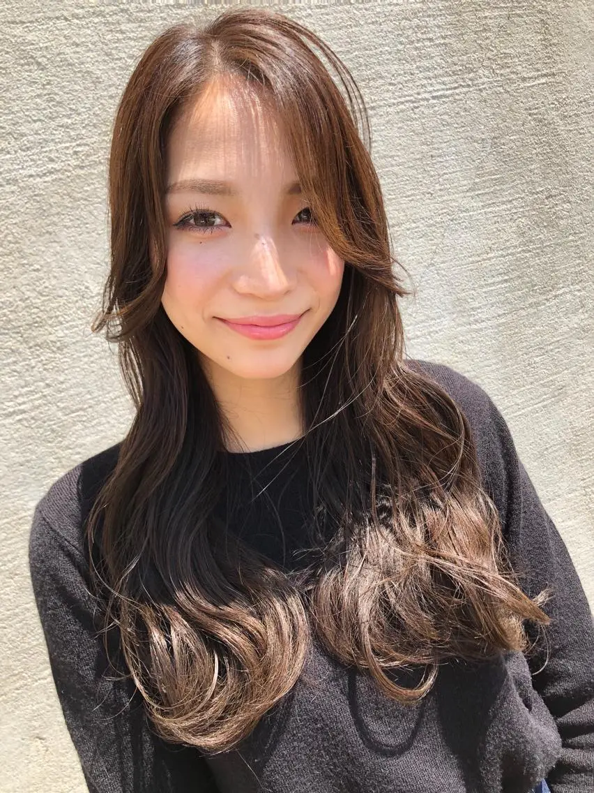 ロング カラー ヨシンモリ 韓国風ヘア カット ヘアカラー トリートメント ハイトーン/ブリーチ ルミエール/新栄/栄のヘアスタイル