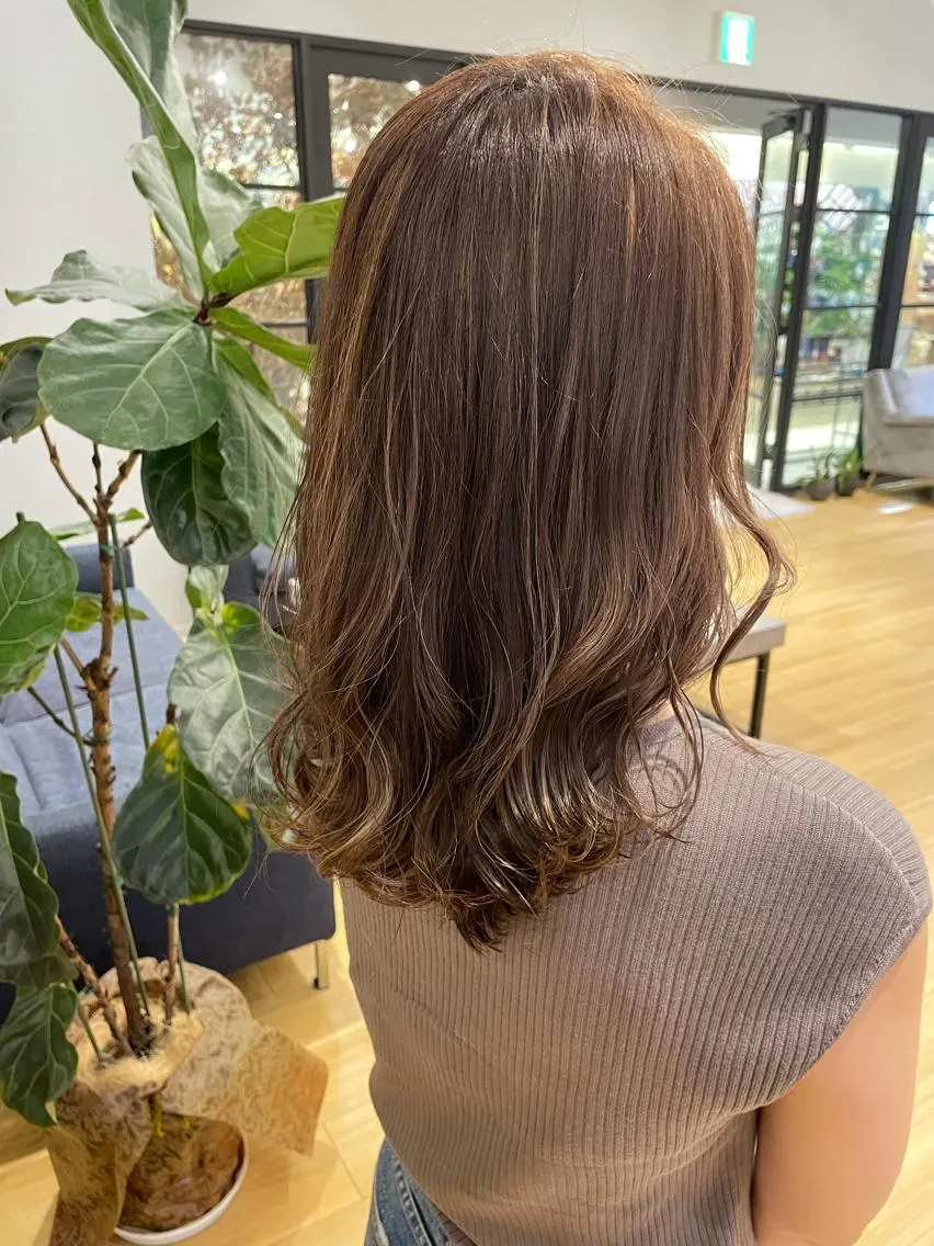 ロング ハイライト MISATO THIRD SHOPのヘアスタイル