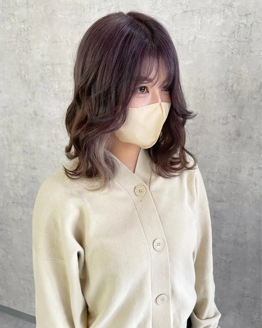 ミディアム カラー パーマ ヘアアレンジ ベージュカラー ヘアカラー 袴田 伊代のヘアスタイル