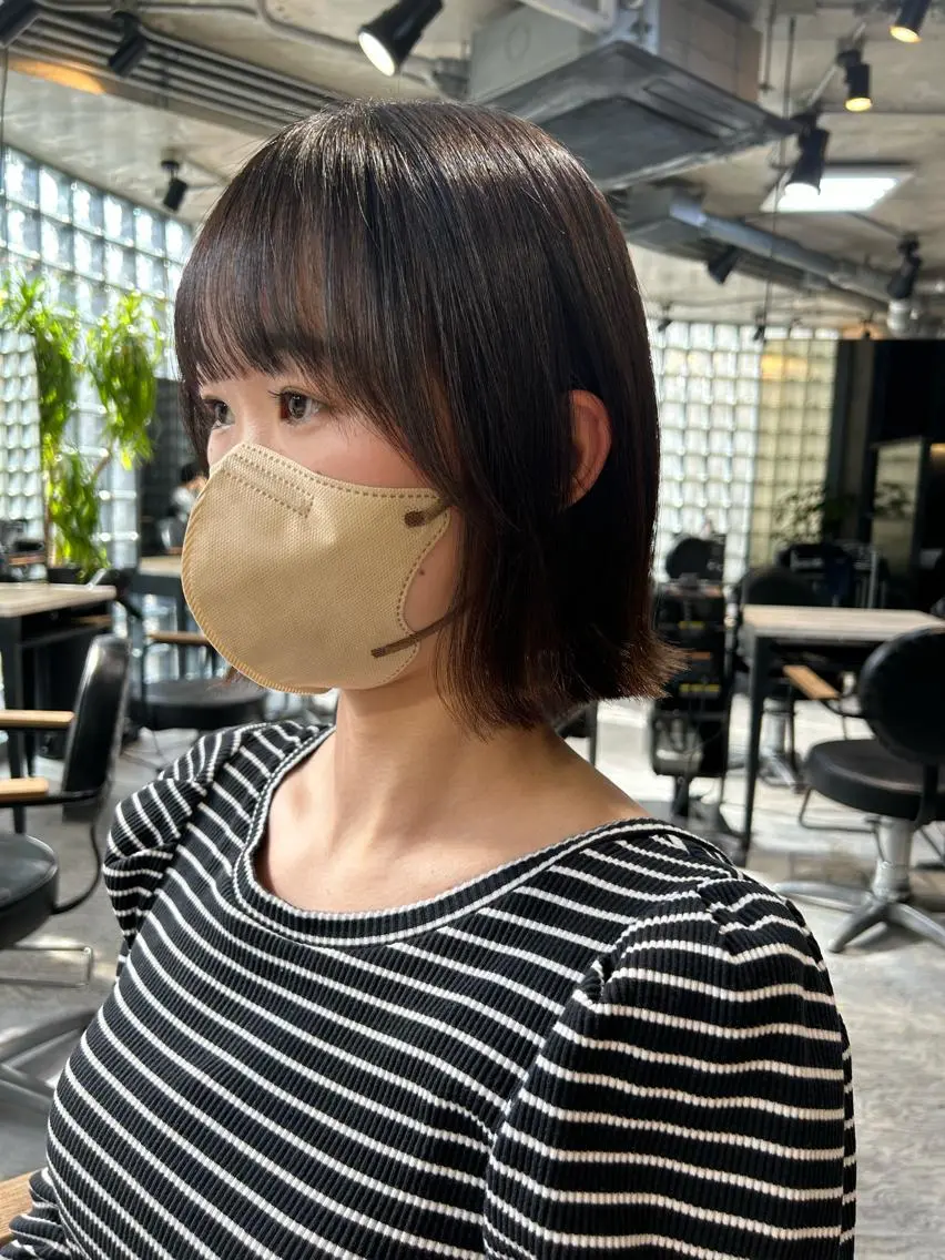 ショート ボブ 外ハネヘア 縮毛矯正 大橋 美咲のヘアスタイル