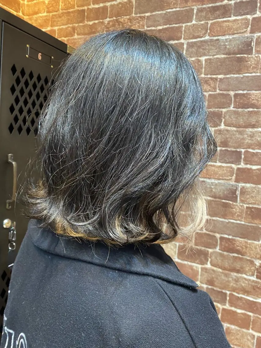 ミディアム 花見 亜沙美のヘアスタイル