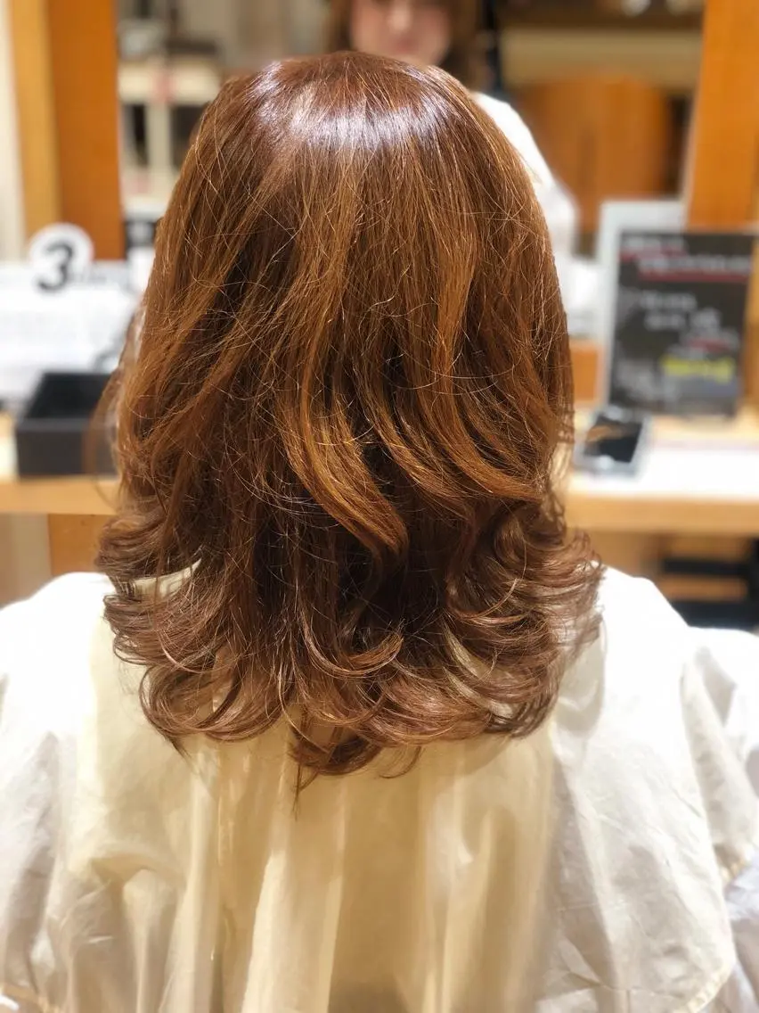 ミディアム 松﨑 亜々人のヘアスタイル