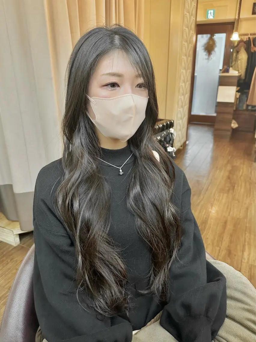 ロング カラー ヘアセット 🌱ケミカル美容師 未来を綺麗に🌱優吾のヘアスタイル