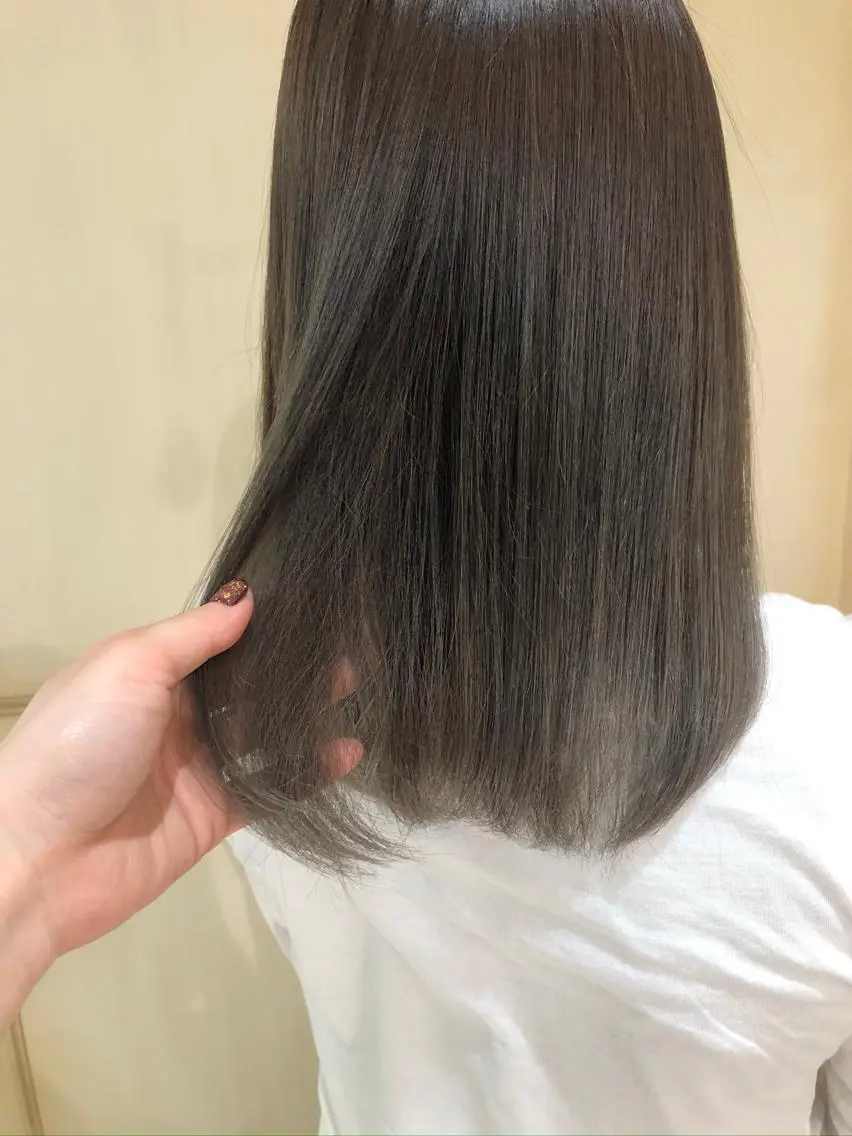 セミロング カラー ヘアカラー トリートメント 🇰🇷韓国風艶髪✨ 髪質改善 倉岡しおんのヘアスタイル