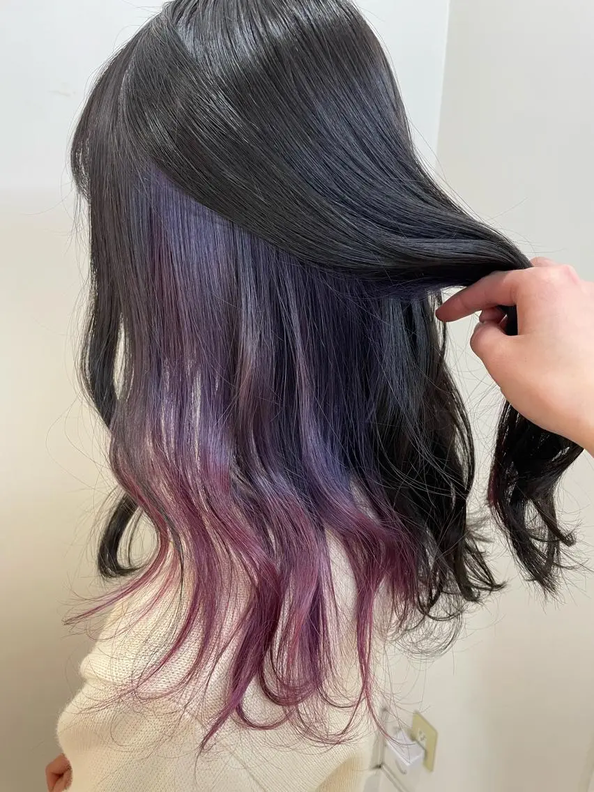 カラー グラデーションカラー 小濵 美月のヘアスタイル