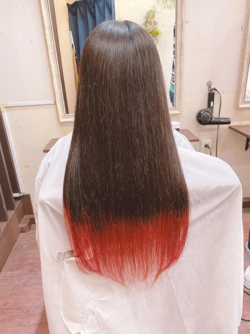 ロング カラー イヤリングカラー インナーカラー オレンジ ヘアカラー ヘッドスパ 木村 瞬のヘアスタイル