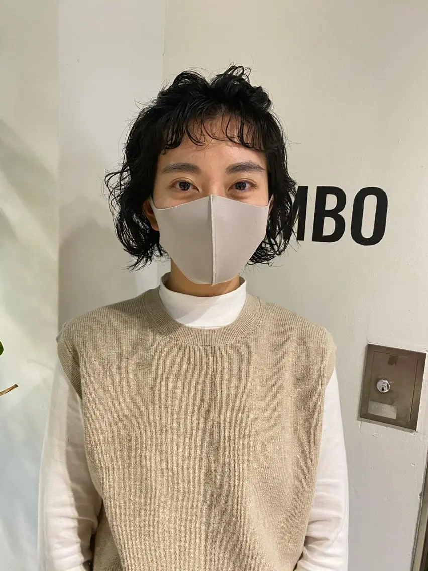 ミディアム カラー パーマ ヘアアレンジ ミディアムパーマ パーマスタイル🔅 sayacaのヘアスタイル