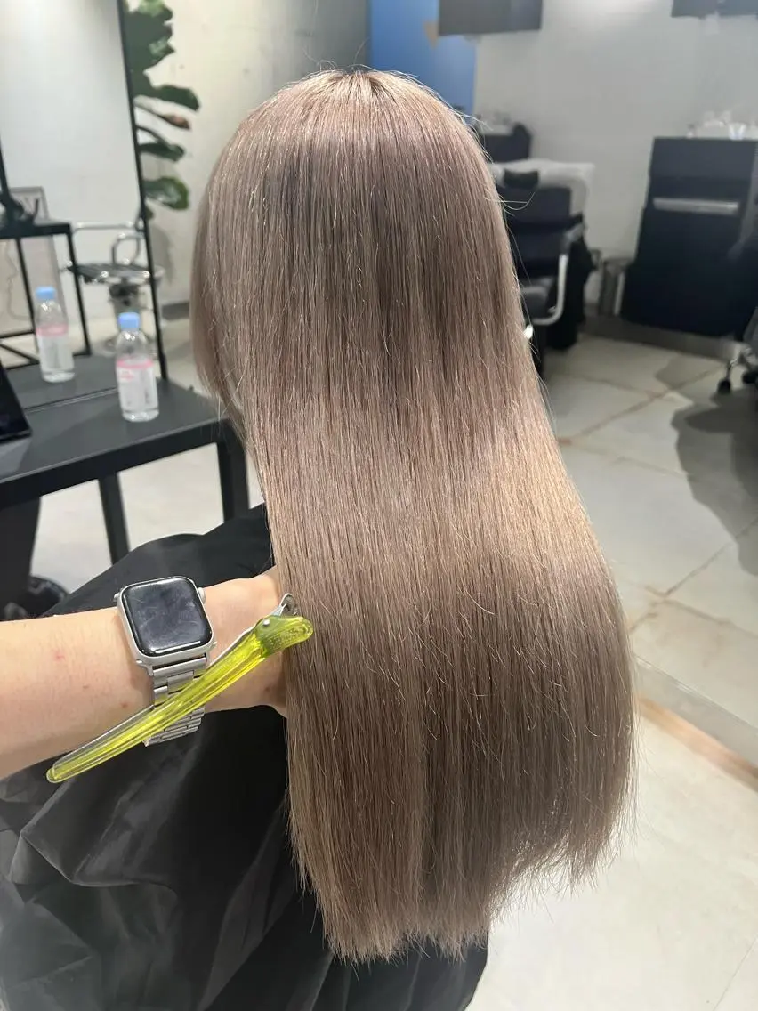 ロング カラー カット ヘアカラー トリートメント 赤みゼロ/透明感 カラー🌿KANTAのヘアスタイル