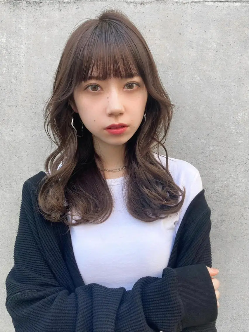 ロング カラー くびれヘア レイヤー/顔周り /透明感🩶高橋大のヘアスタイル