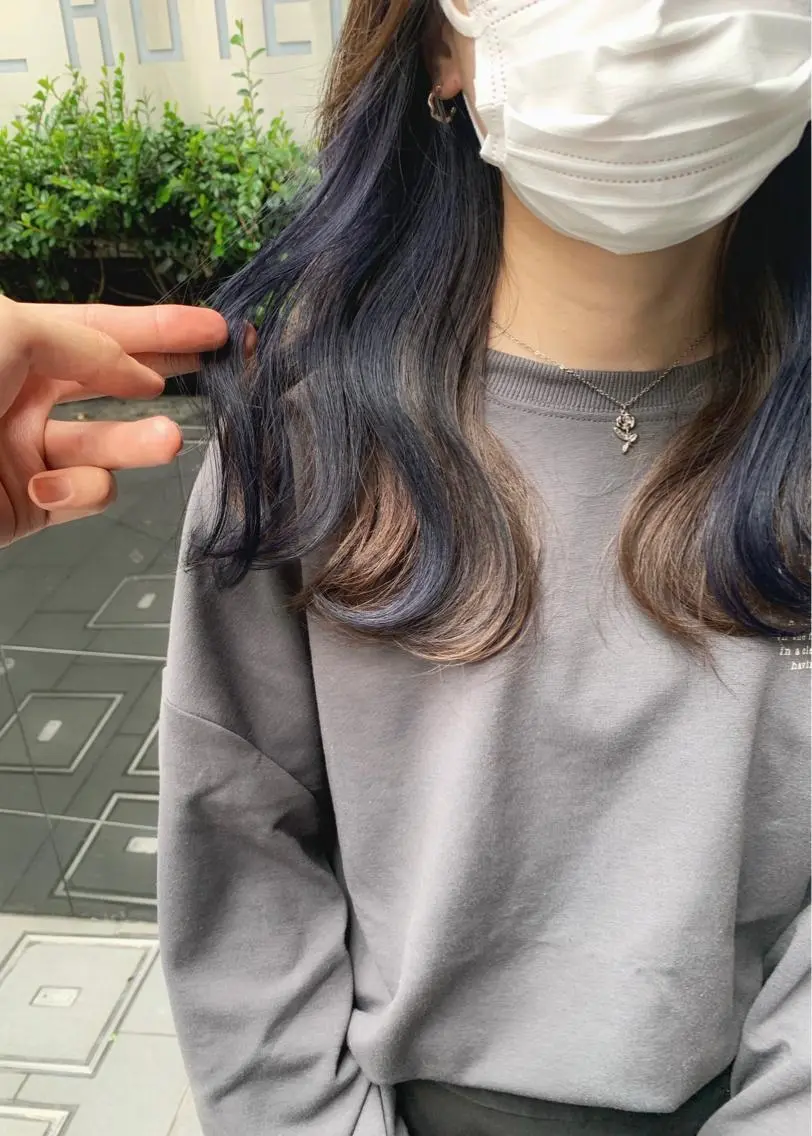 セミロング カラー ブルーカラー ブルーラベンダー ラベンダーカラー ヘアカラー トリートメント 矢野 晃平のヘアスタイル