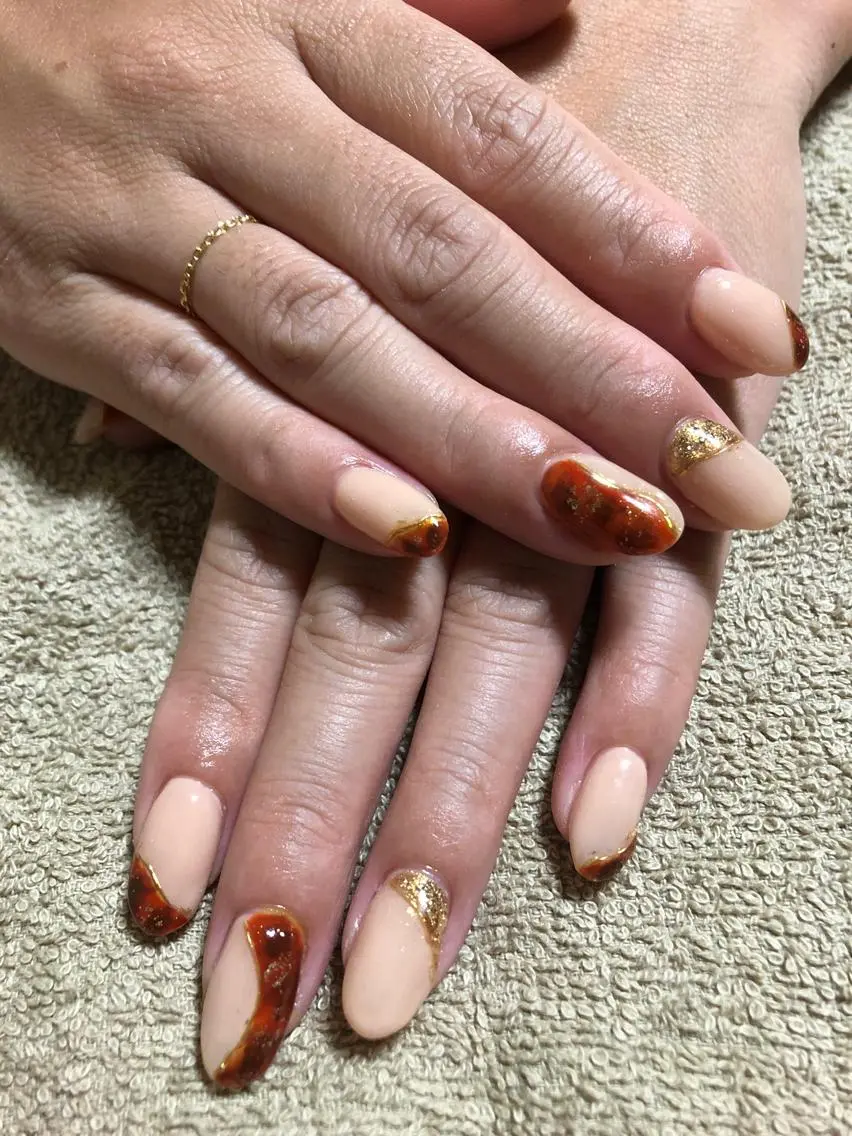 ネイル べっ甲ネイル ニュアンスネイル 東大阪/ ROBED nail salonのネイルデザイン