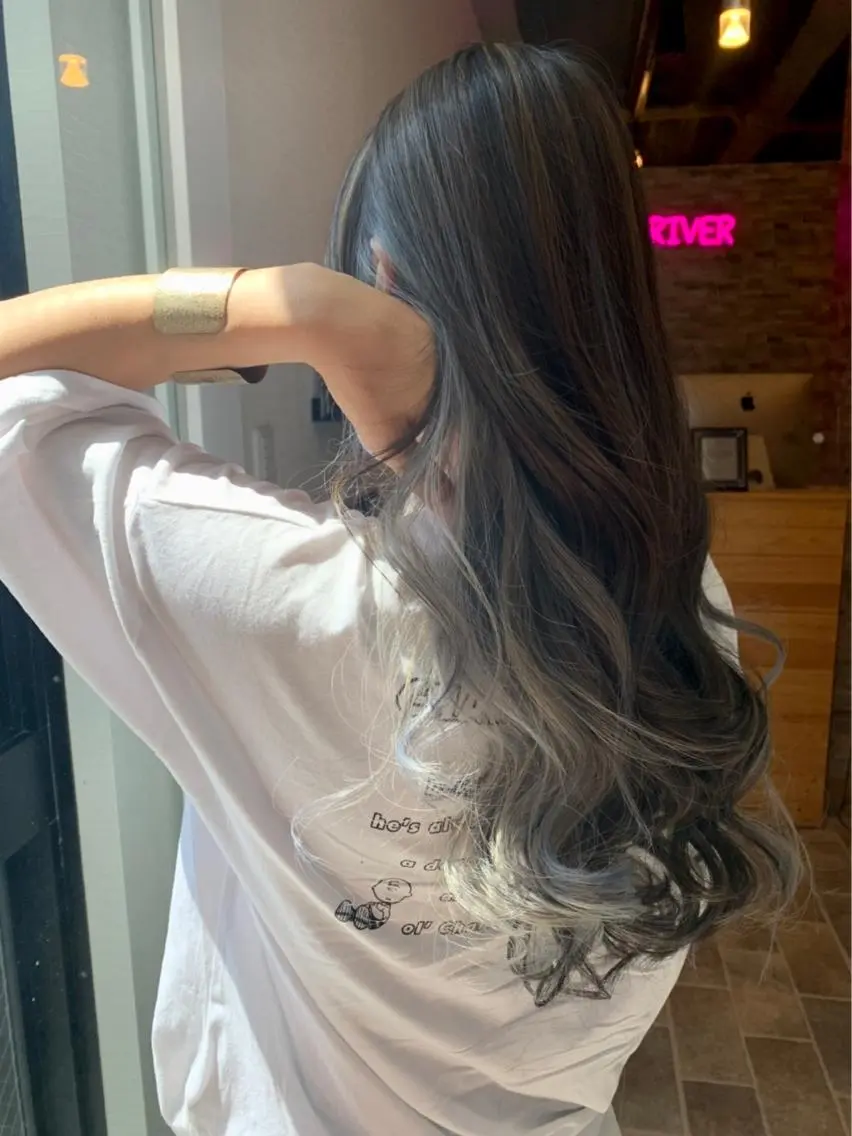 ロング カラー ヘアカラー&縮毛矯正 STAR☆RIVERのヘアスタイル