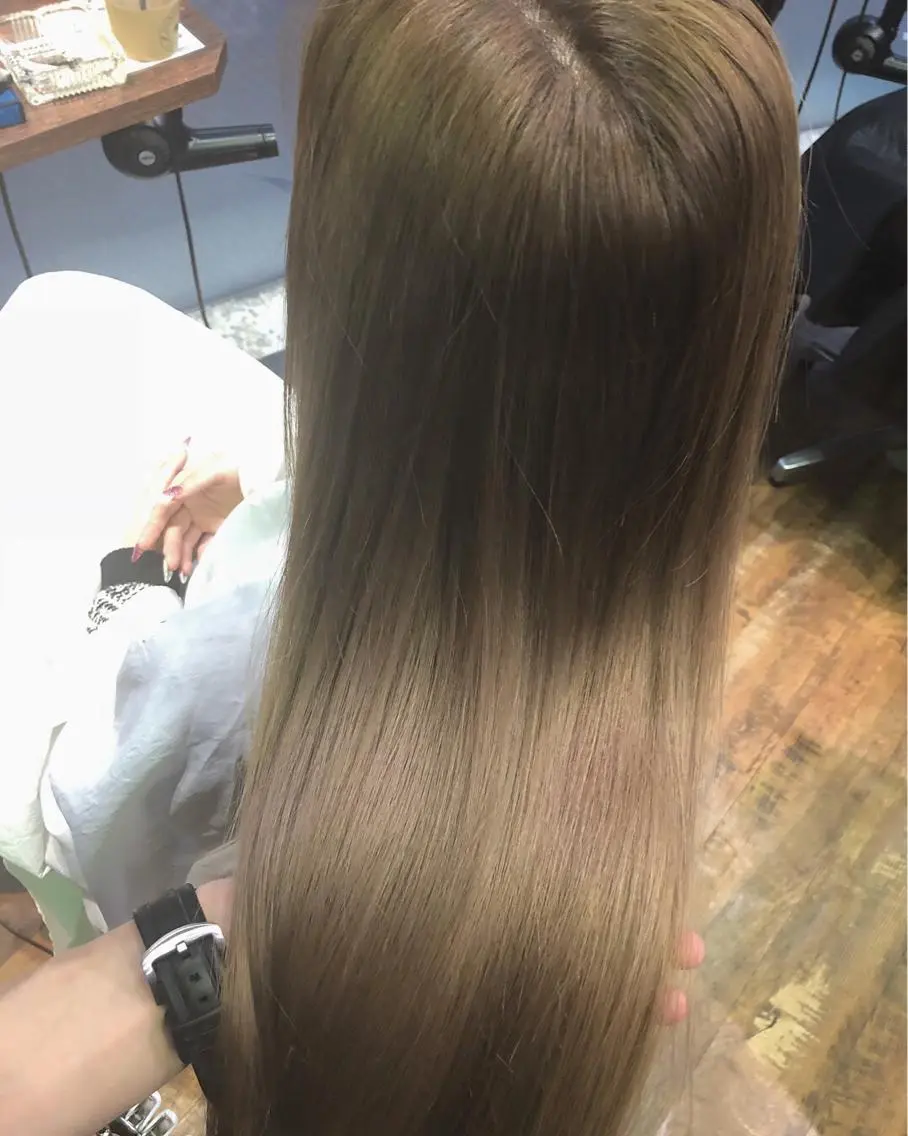 ロング Loob.TOKYO MIYA🌈のヘアスタイル