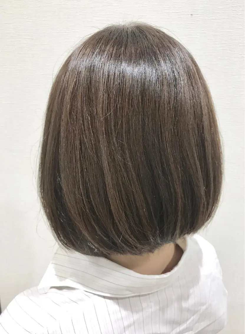 ミディアム カラー ハイライトカラー ボブ ハイライト カット ヘアカラー トリートメント 金沢 広美のヘアスタイル
