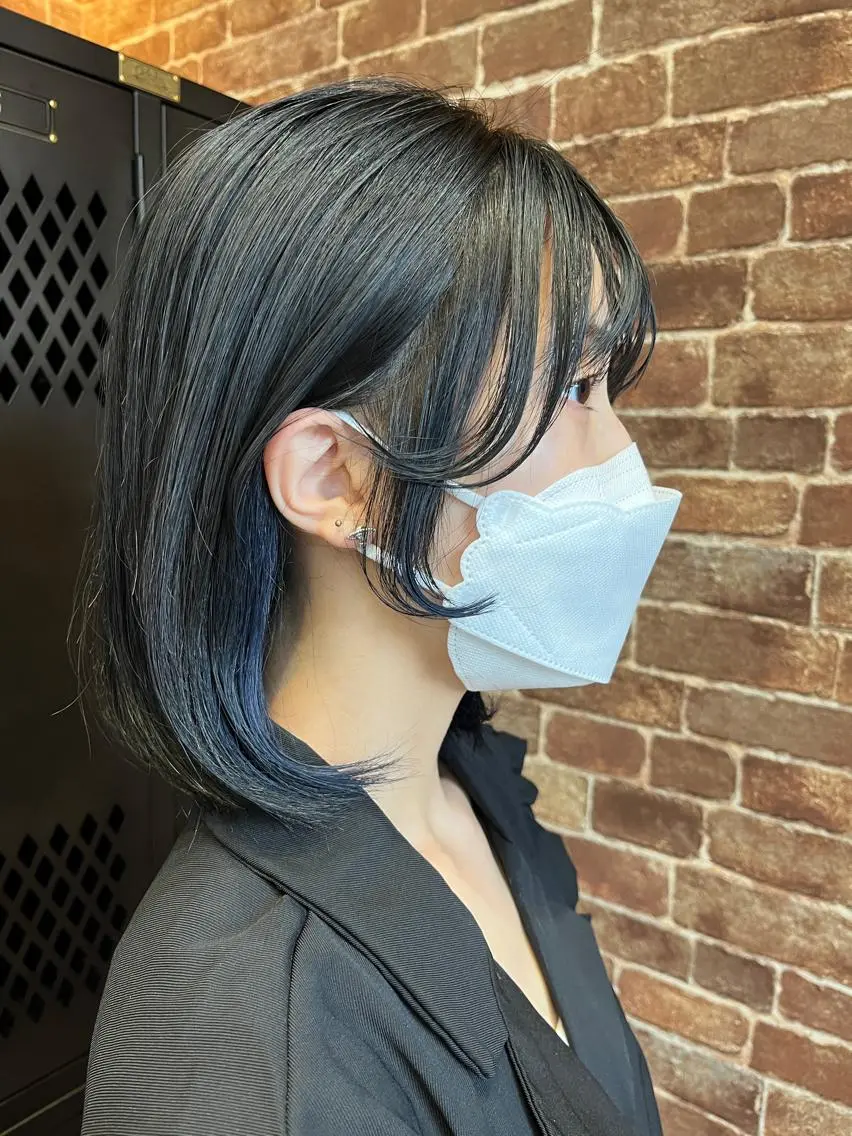 ミディアム パーマ ヘアアレンジ メンズ キッズ ネイル マツエク・マツパ アイブロウ ボブ ブルー カット トリートメント 久木原 ゆりのヘアスタイル