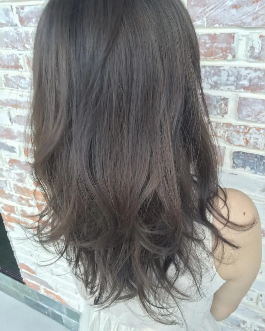セミロング カラー グレージュ 【渋谷で人気】艶髪× 髪質改善/ツヤカラーのヘアスタイル