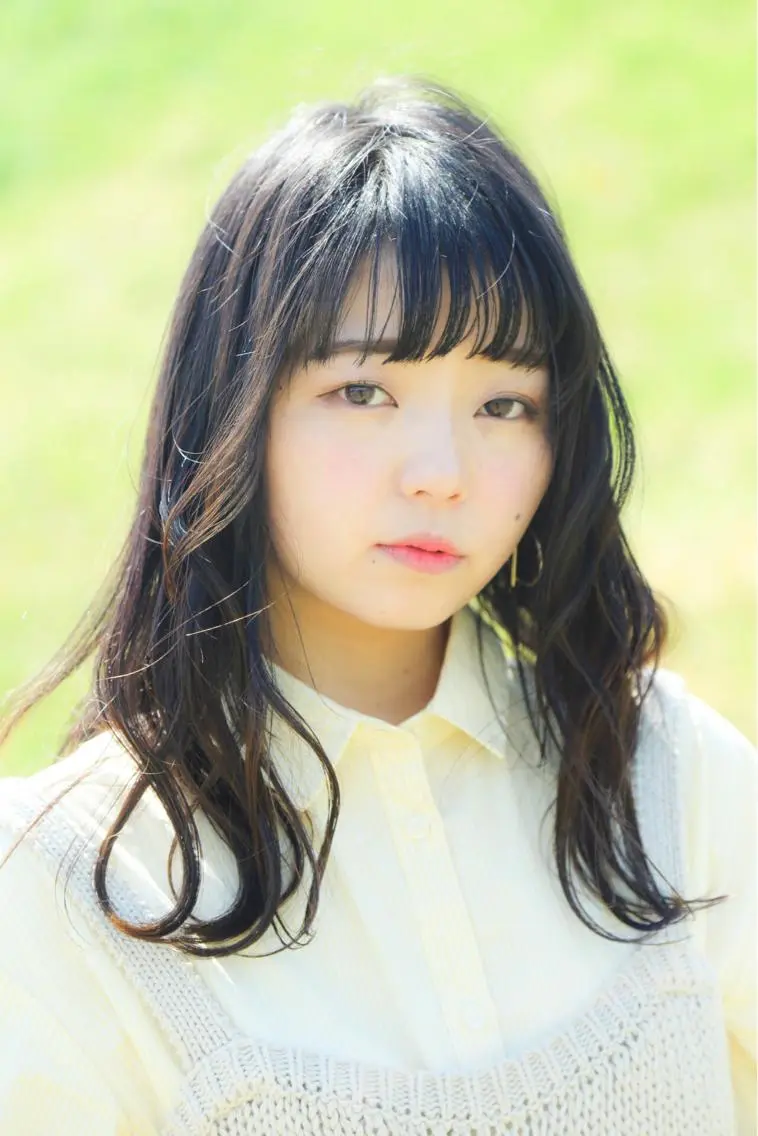 ロング TAI透明カラー 柔らかい縮毛矯正のヘアスタイル