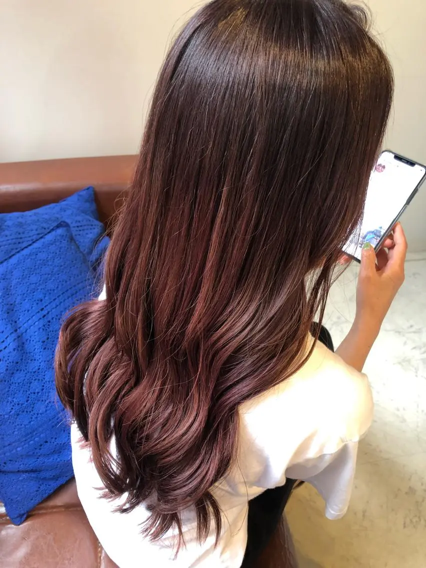 ロング カラー ブリーチ ブラウンカラー レッドカラー レッドブラウン バイオレットカラー 🤍中野 レオ🤍のヘアスタイル