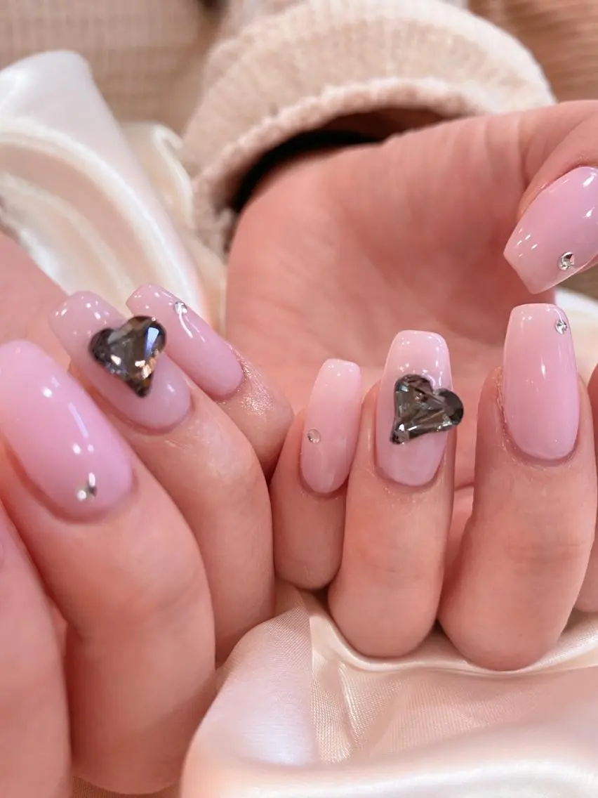 ネイル ハンドネイル 𝐘𝐔𝐊𝐈 💖のネイルデザイン