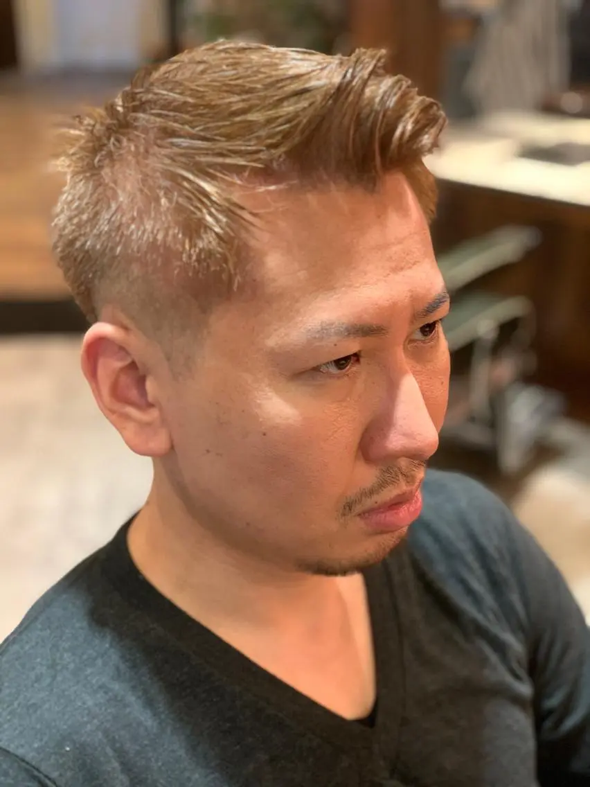 ショート カラー メンズ カット ヘアカラー トリートメント 🎱メンズフェード 特化HYOGA🎱のヘアスタイル