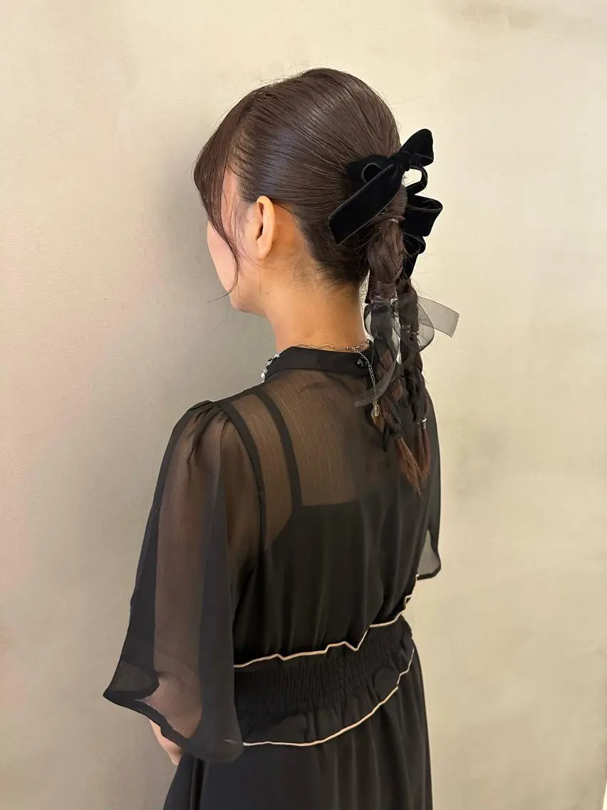 セミロング ヘアアレンジ iizuka akiのヘアスタイル