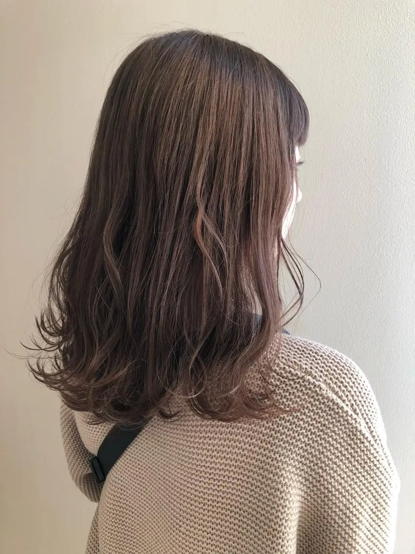 ロング カラー 透明感カラー グレージュ 盛れるレイヤーカット 得意🌹井上美沙のヘアスタイル