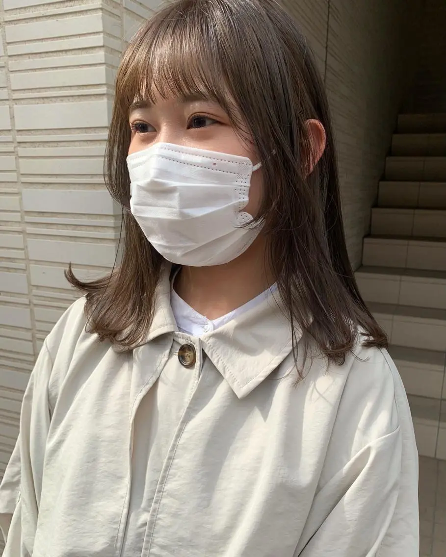 セミロング カラー おくれ毛 カット ヘアカラー ベージュ🤎透明感 カラー🤎anriのヘアスタイル