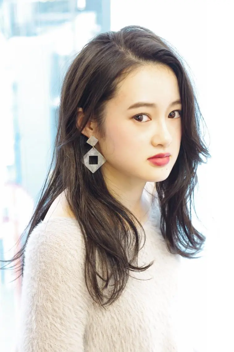 セミロング カラー アッシュ 松田 光雄のヘアスタイル