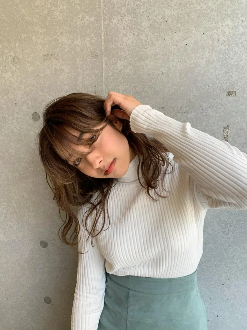 セミロング カット ヘアカラー レイヤー🍒ウルフ 🤎店長anju🪽のヘアスタイル