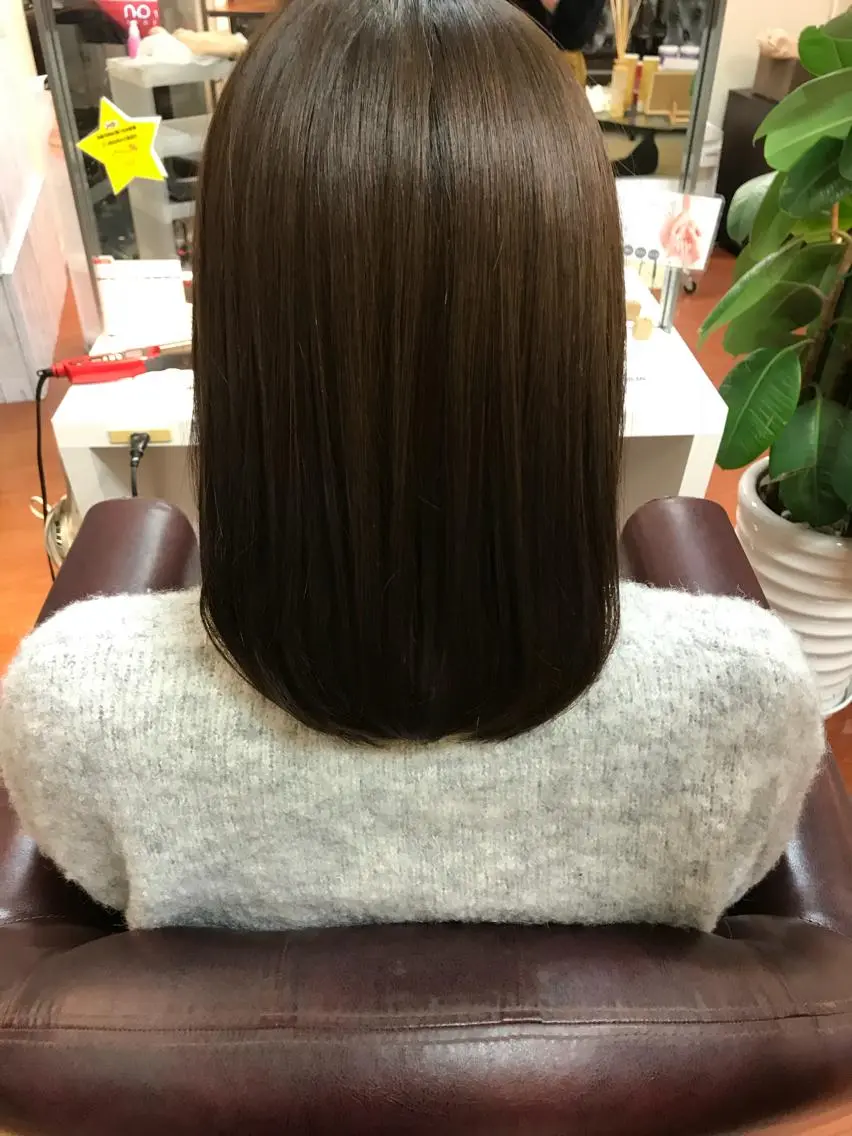 セミロング カラー カット 縮毛矯正 ヨシダ トオルのヘアスタイル