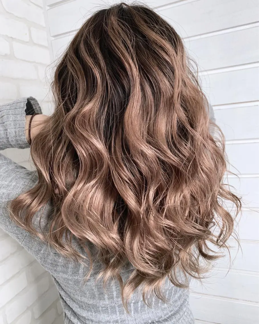 セミロング 穐田 司樹のヘアスタイル