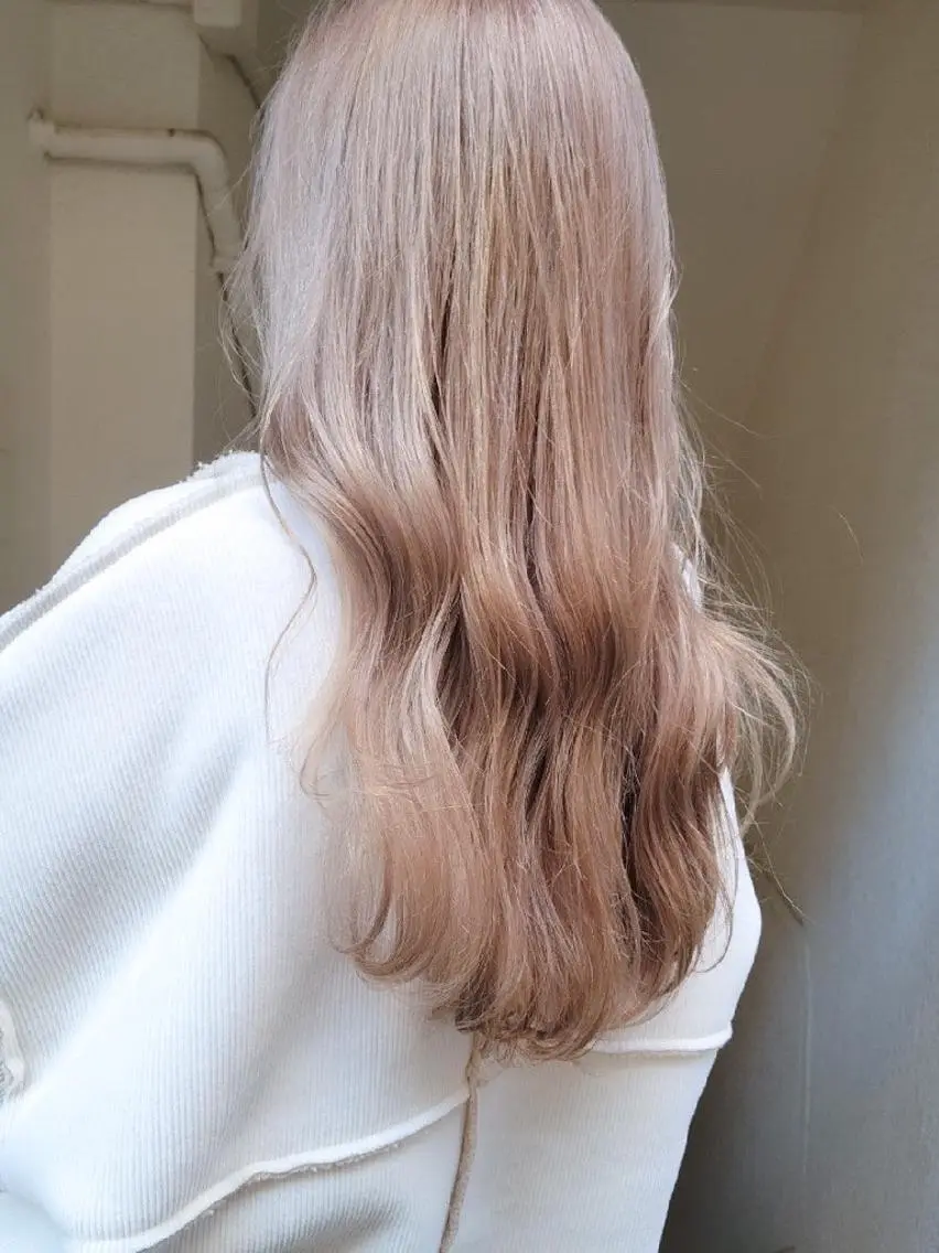 ロング カット ヘアカラー トリートメント 🇰🇷透明感×ハイ トーン🌟tomoのヘアスタイル