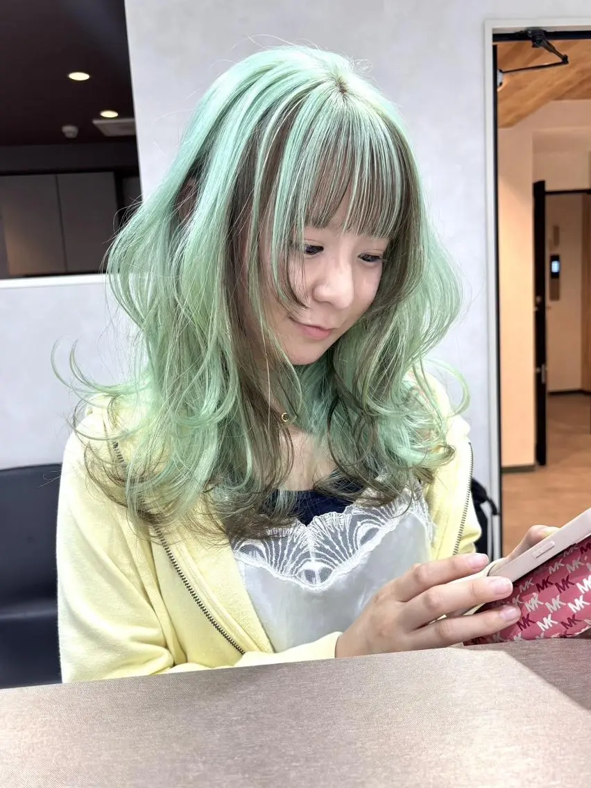 セミロング カラー ヘアアレンジ ミント ミントグリーン 🎀ブリーチ ハイト ーン ♡Kanon♡のヘアスタイル
