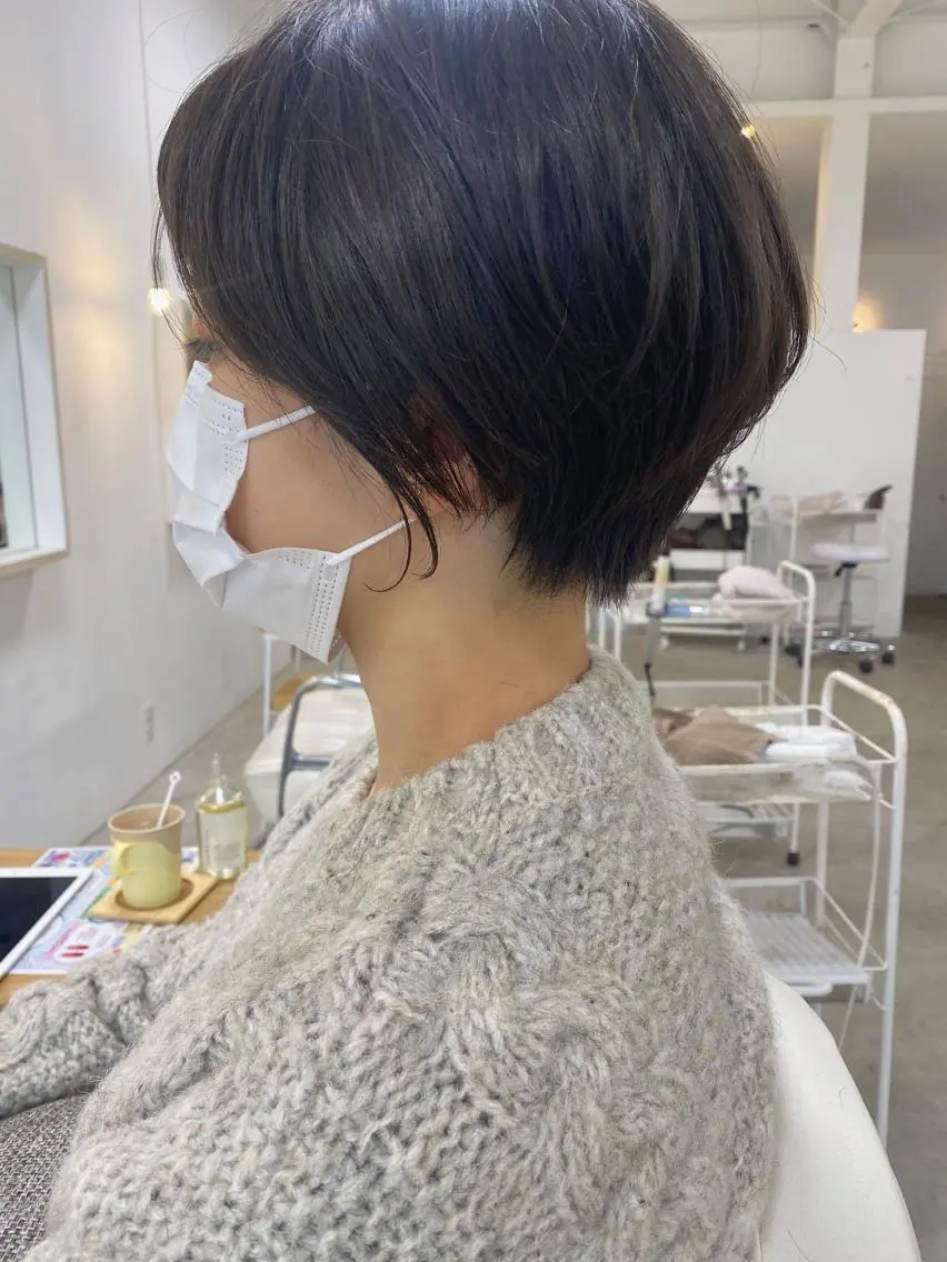 ショート 顔周りカット やまぐち もえかのヘアスタイル