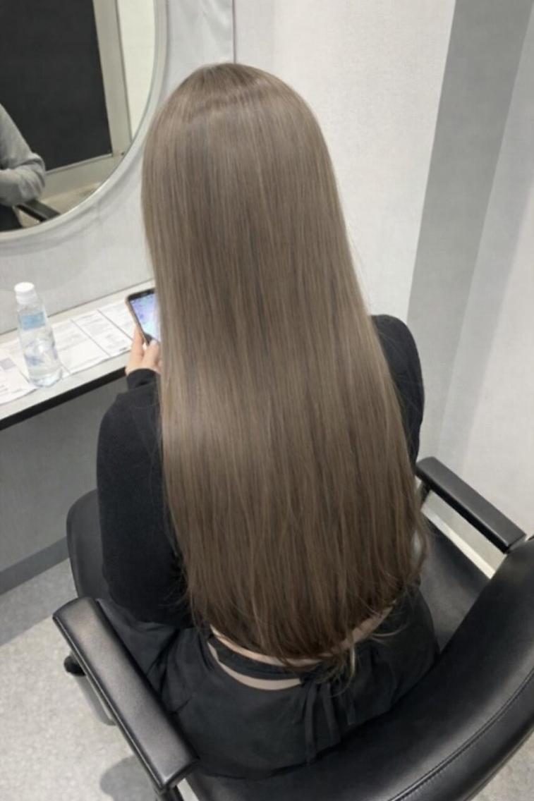 ロング カラー ベージュカラー ブリーチ ダブルカラー ミルクティーベージュ 髪質改善 トップスタイリスト ✨KIRIKA中野✨のヘアスタイル