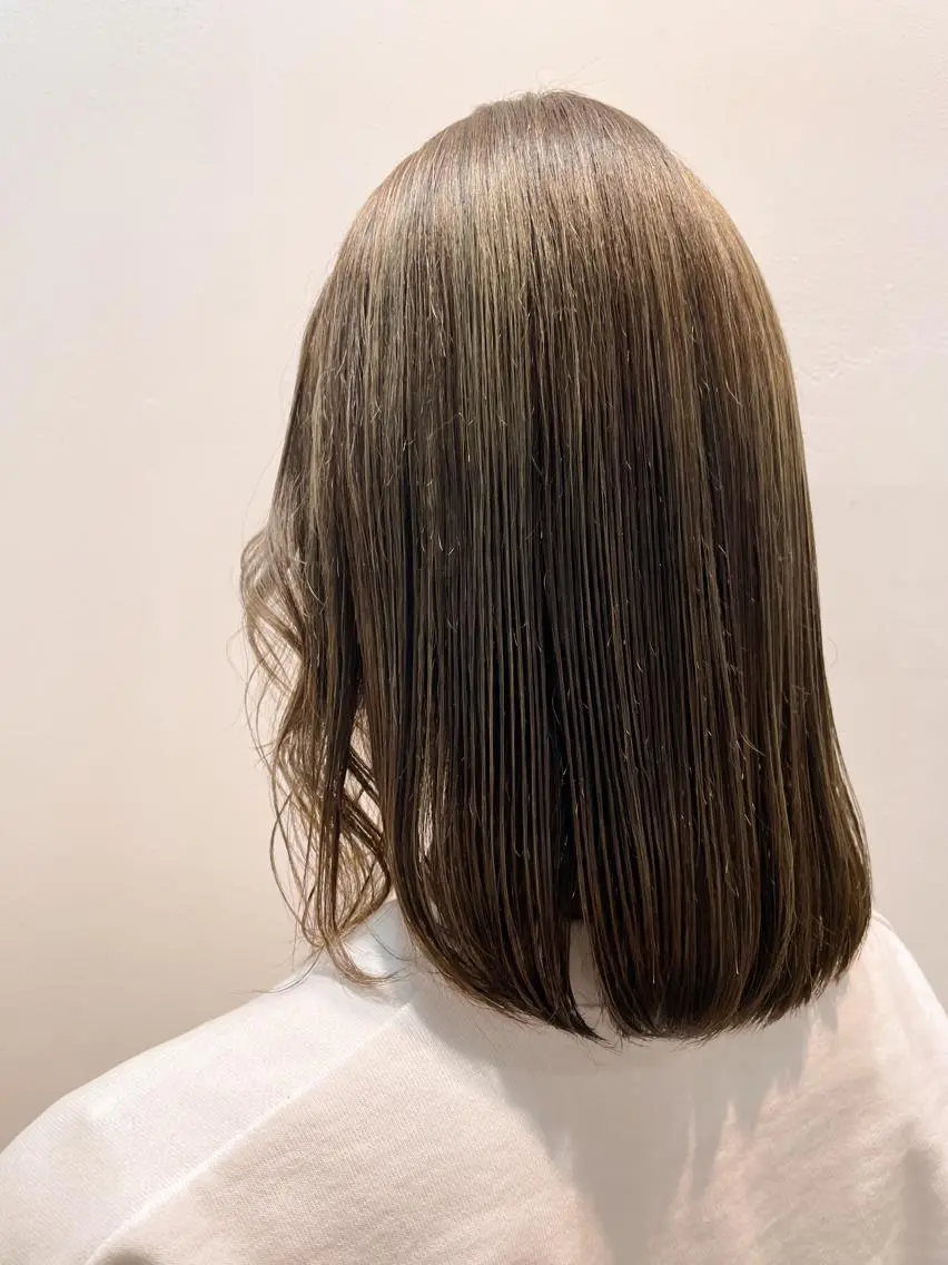ミディアム カラー ヘアアレンジ 髪質改善🫧美髪矯正 🤍Yuiのヘアスタイル