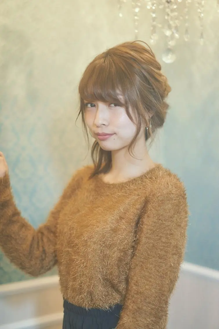 セミロング ヘアアレンジ 🐱higajo🐱 比嘉門(ヒガジョウ)のヘアスタイル