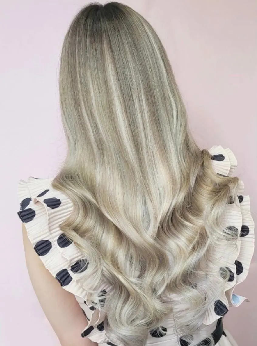 ロング 大阪レミーエクステ チビ編み込みのヘアスタイル