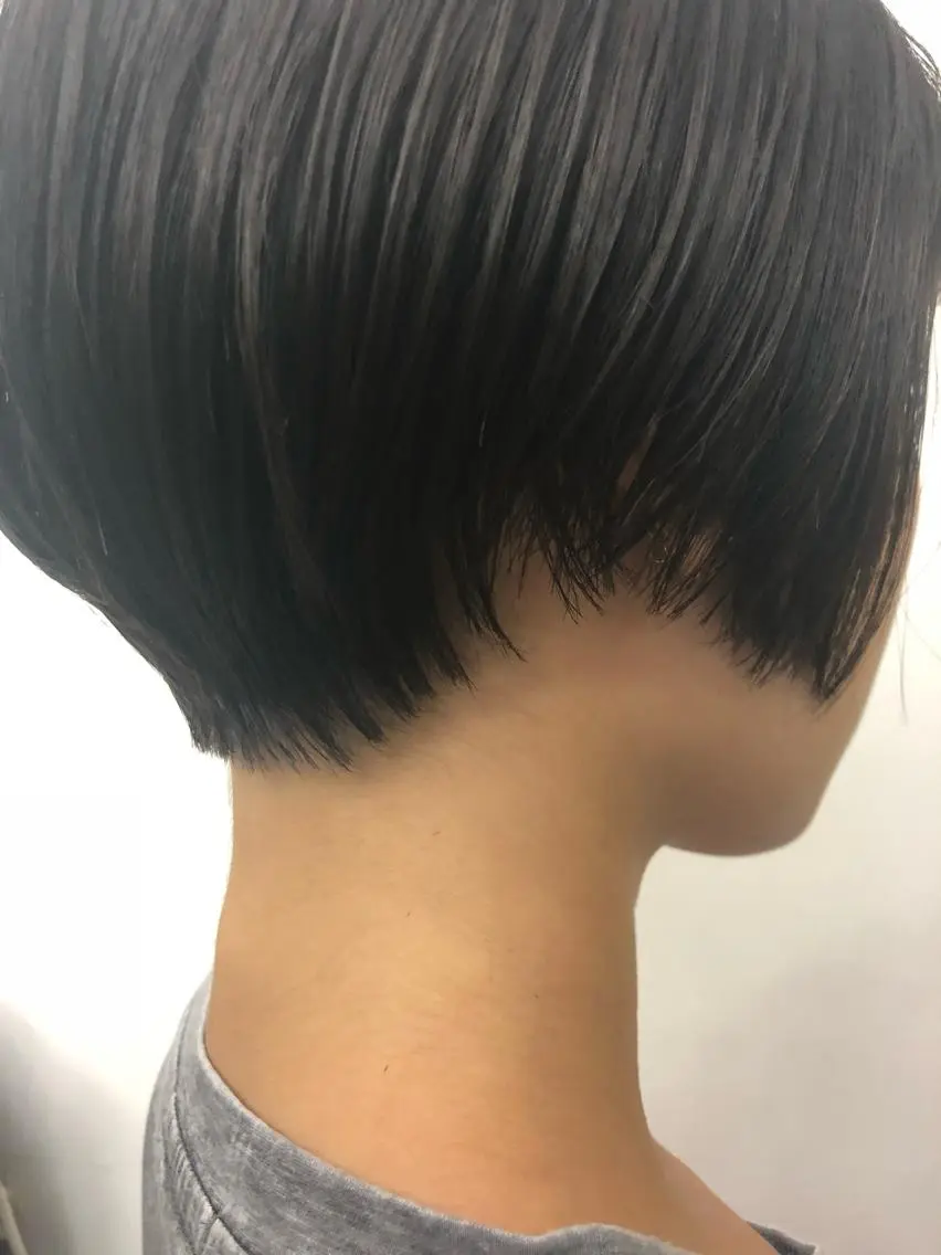 ショート カラー 🌈圧倒的デザイン力 内井省吾のヘアスタイル