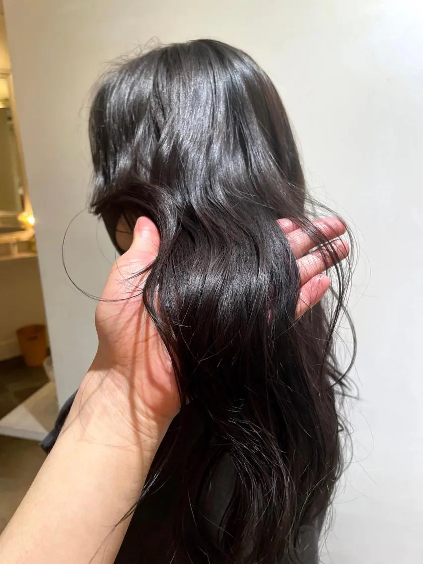ロング カラー 透明感カラー 髪質改善🪄 イルミナカラー岩谷のヘアスタイル